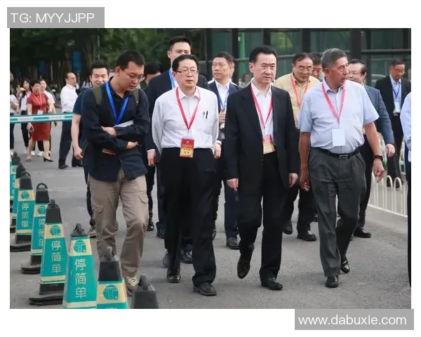 皇马赛后采访趣事连连 球员金句引爆全场笑声